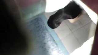 வேலையிலும் அலுவலகத்திலும்